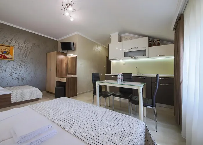 Phoenix 3* 奥布佐尔